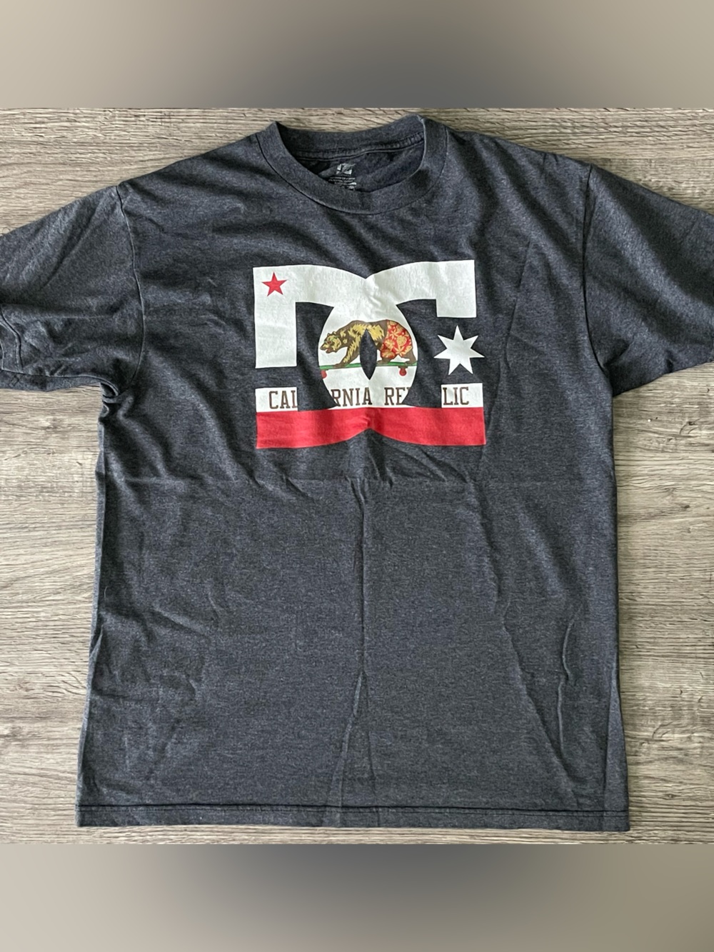 DC Men's Charcoal Graphic Tee with Red men’s size M